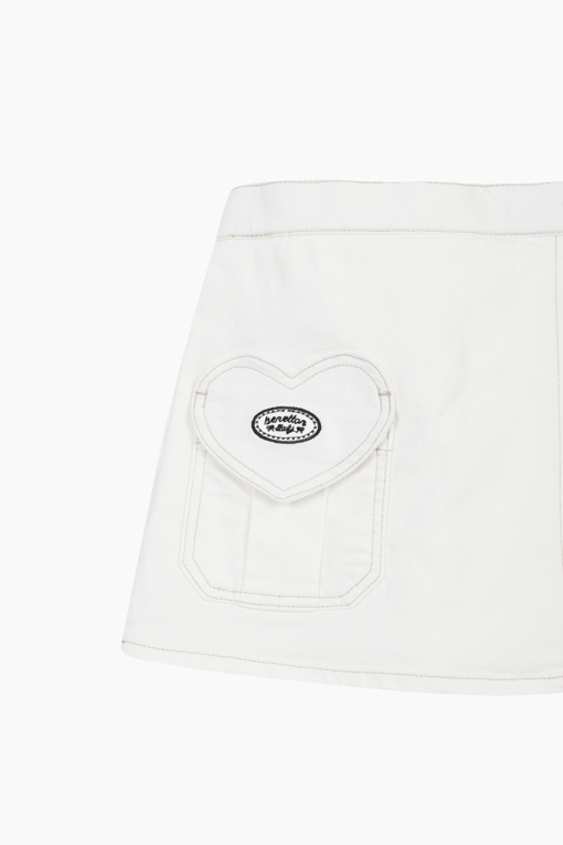 https://img.benettonmall.com/PARTS/KO/26S/QASP08631WH_MB_D8.jpg?cb=1777565229