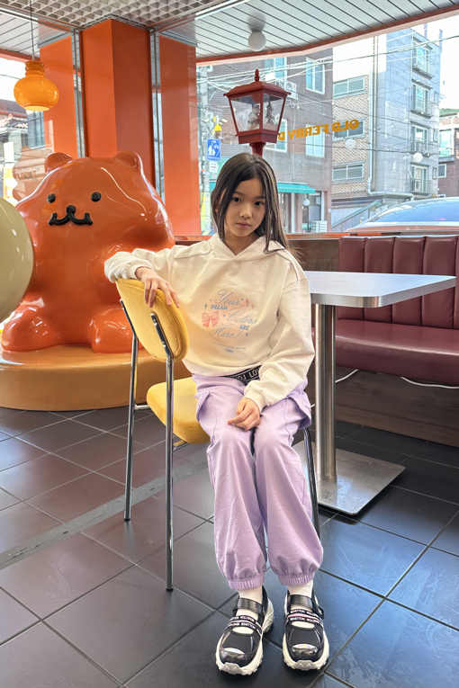 https://img.benettonmall.com/PARTS/KO/26S/QATP05611VO_MB_D1.jpg?cb=1777565229