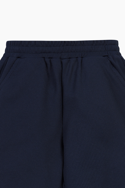 https://img.benettonmall.com/PARTS/KO/26S/QATP07631NY_MB_D3.jpg?cb=1777565229