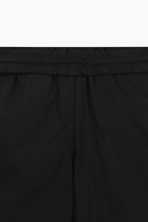 https://img.benettonmall.com/PARTS/KO/26S/QATP10631BK_MB_D8.jpg?cb=1777565229