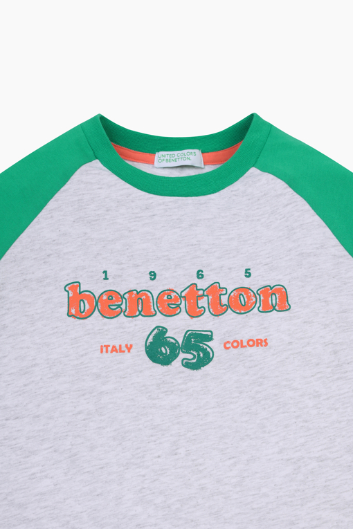 https://img.benettonmall.com/PARTS/KO/26S/QATS02611GN_MB_D3.jpg?cb=1777565229