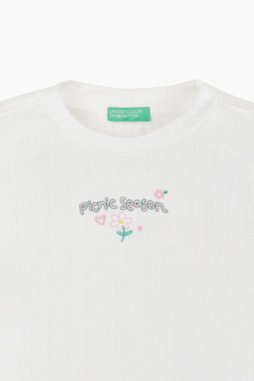 https://img.benettonmall.com/PARTS/KO/26S/QATS07611IV_MB_D2.jpg?cb=1777565229