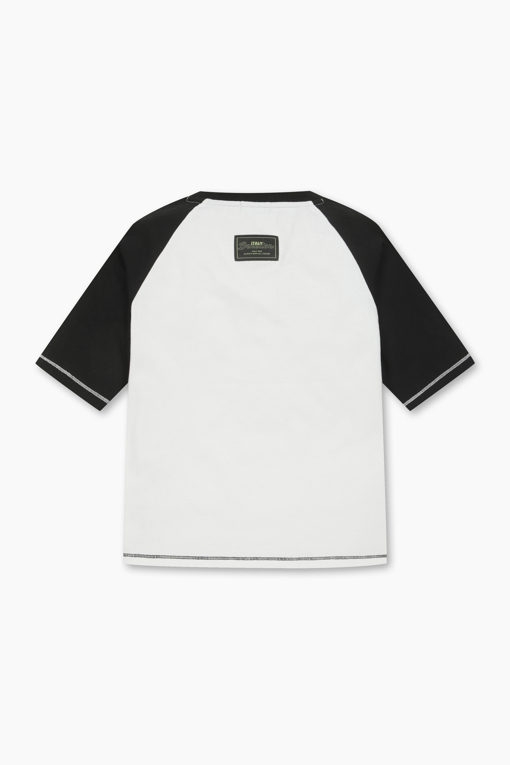 https://img.benettonmall.com/PARTS/KO/26S/QATS12611IV_MB_D1.jpg?cb=1777565229