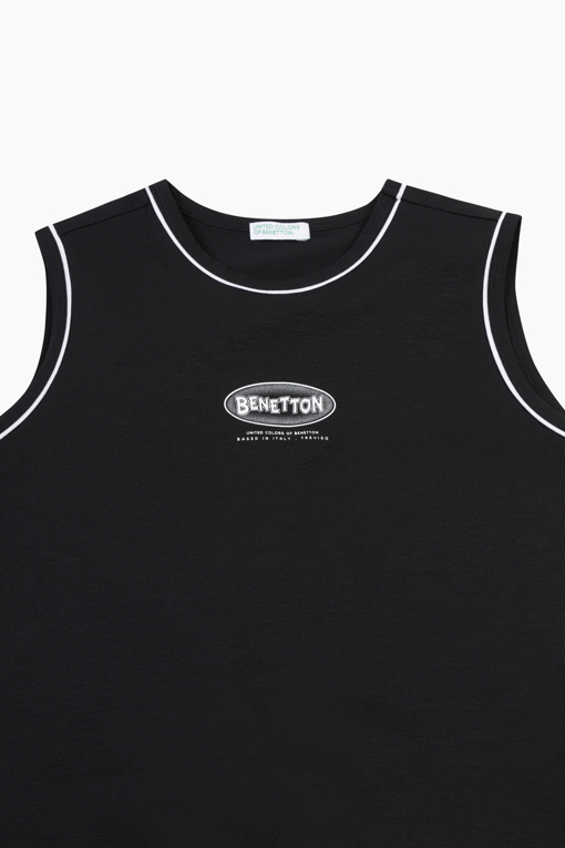 https://img.benettonmall.com/PARTS/KO/26S/QATS18631BK_MB_D3.jpg?cb=1777565229