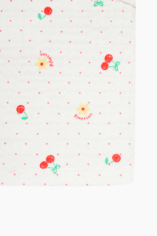 https://img.benettonmall.com/PARTS/KO/26S/QATS30631WH_MB_D3.jpg?cb=1777565229