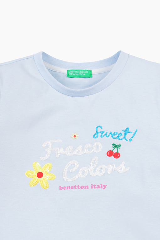 https://img.benettonmall.com/PARTS/KO/26S/QATS31631LB_MB_D2.jpg?cb=1777565229
