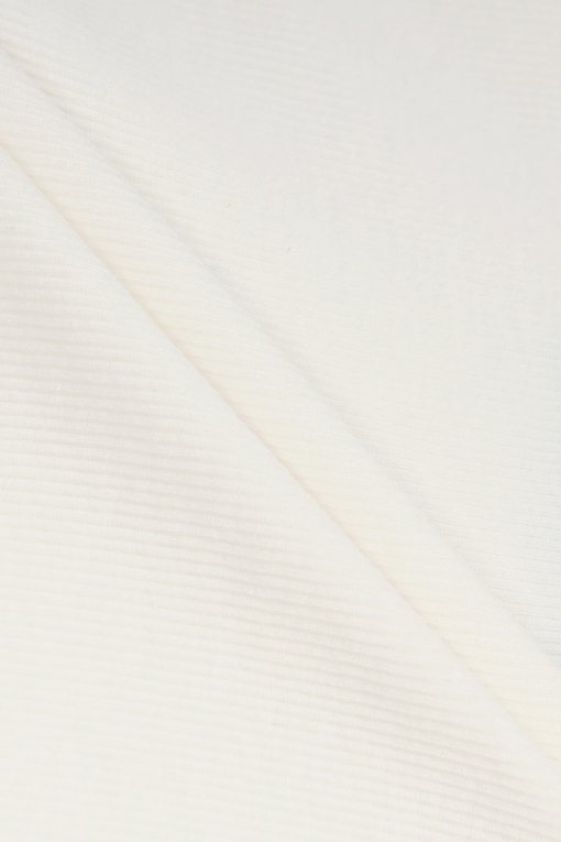 https://img.benettonmall.com/PARTS/KO/26S/QATS34631OW_MB_D4.jpg?cb=1777565229