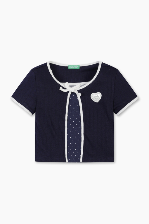 https://img.benettonmall.com/PARTS/KO/26S/QATS43631NY_MB_D5.jpg?cb=1777565229