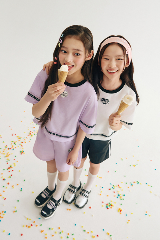 https://img.benettonmall.com/PARTS/KO/26S/QATS47631LV_MB_D2.jpg?cb=1777565229