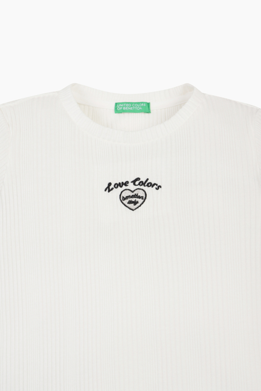 https://img.benettonmall.com/PARTS/KO/26S/QATS49631WH_MB_D2.jpg?cb=1777565229