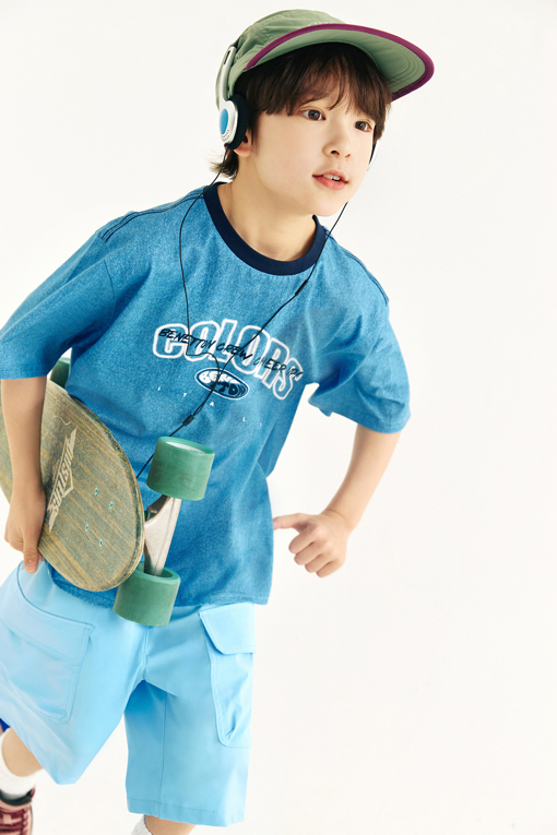 https://img.benettonmall.com/PARTS/KO/26S/QATS53631BL_MB_D0.jpg?cb=1777565229