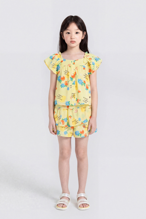 https://img.benettonmall.com/PARTS/KO/26S/QAWS05631YE_MB_D1.jpg?cb=1777565229