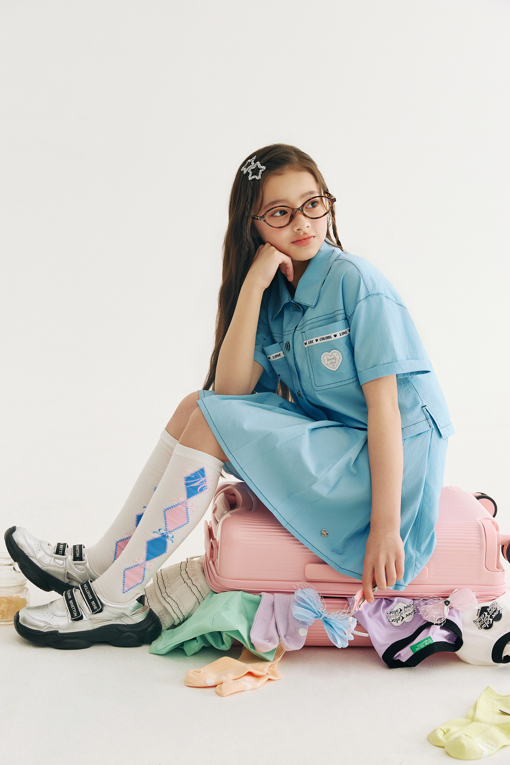 https://img.benettonmall.com/PARTS/KO/26S/QAWS10631LB_MB_D2.jpg?cb=1777565229