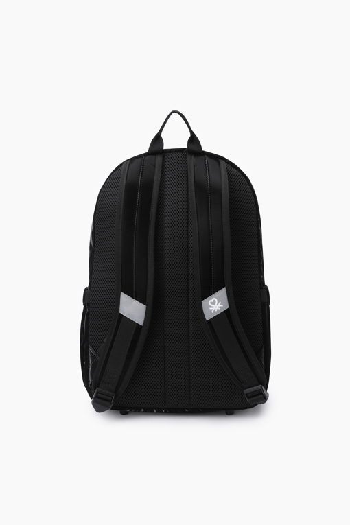 https://img.benettonmall.com/PARTS/KO/26S/QCBG05611BK_MB_D3.jpg?cb=1777565229