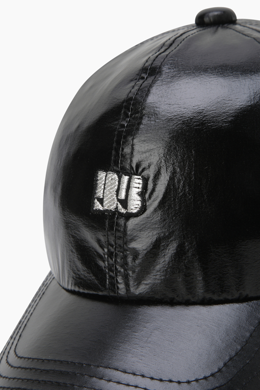 https://img.benettonmall.com/PARTS/KO/26S/QCCP01611BK_MB_D2.jpg?cb=1777565229