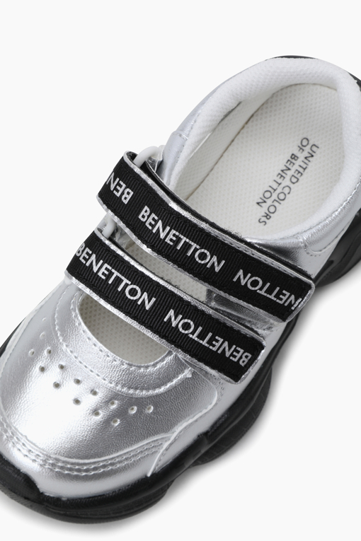 https://img.benettonmall.com/PARTS/KO/26S/QCSH10631SI_MB_D3.jpg?cb=1777565229