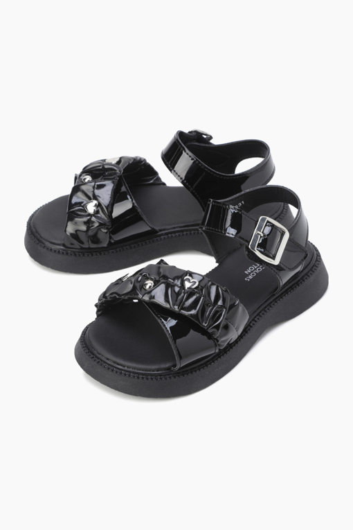 https://img.benettonmall.com/PARTS/KO/26S/QCSH14631BK_MB_D0.jpg?cb=1777565229