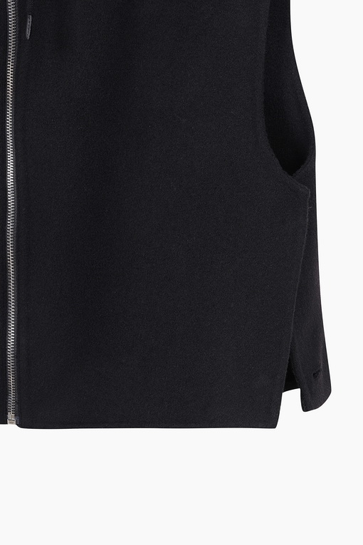 https://img.benettonmall.com/PARTS/KS/24F/SACT45461BK_MB_D13.jpg
