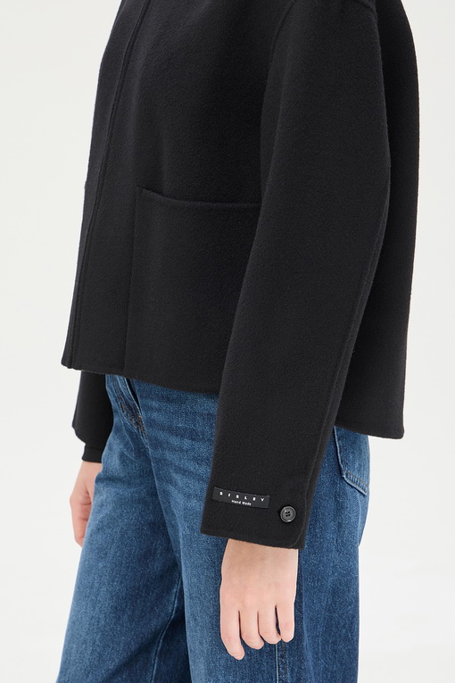 https://img.benettonmall.com/PARTS/KS/24F/SACT80461BK_MB_D4.jpg