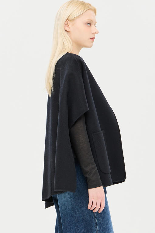 https://img.benettonmall.com/PARTS/KS/24F/SACT82461BK_MB_D1.jpg