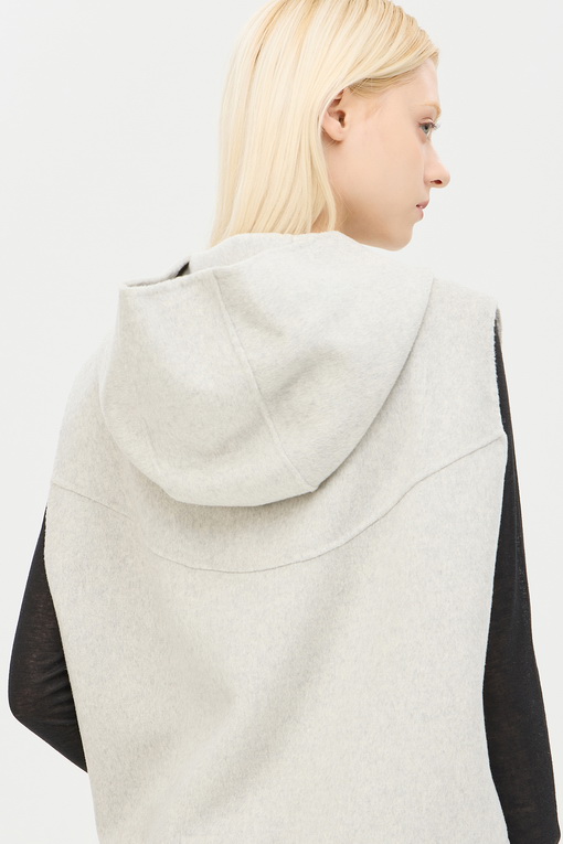 https://img.benettonmall.com/PARTS/KS/24F/SACTE5461LG_MB_D4.jpg