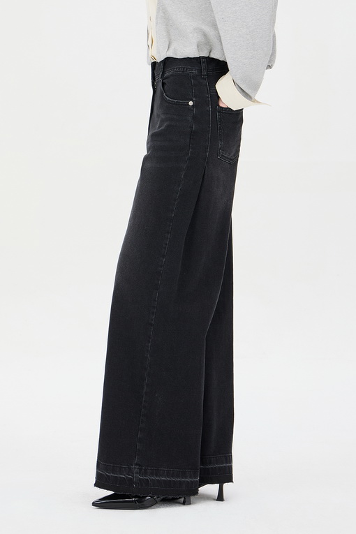 https://img.benettonmall.com/PARTS/KS/24F/SADP11441BK_MB_D1.jpg