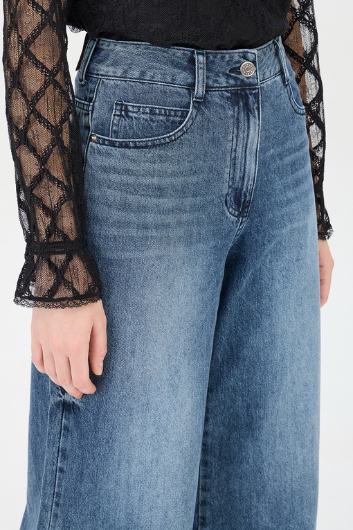 https://img.benettonmall.com/PARTS/KS/24F/SADP32461BL_MB_D3.jpg
