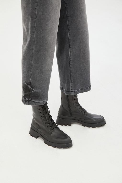 https://img.benettonmall.com/PARTS/KS/24F/SADP36461BK_MB_D4.jpg