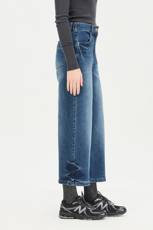 https://img.benettonmall.com/PARTS/KS/24F/SADP36461BL_MB_D1.jpg