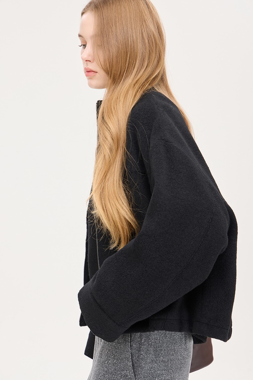 https://img.benettonmall.com/PARTS/KS/24F/SAJP38461BK_MB_D3.jpg