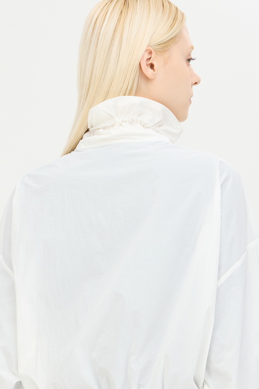 https://img.benettonmall.com/PARTS/KS/24F/SAJPE1441WH_MB_D4.jpg