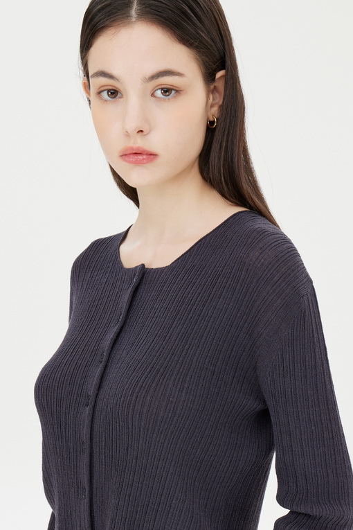 https://img.benettonmall.com/PARTS/KS/24F/SAKC06441CG_MB_D3.jpg