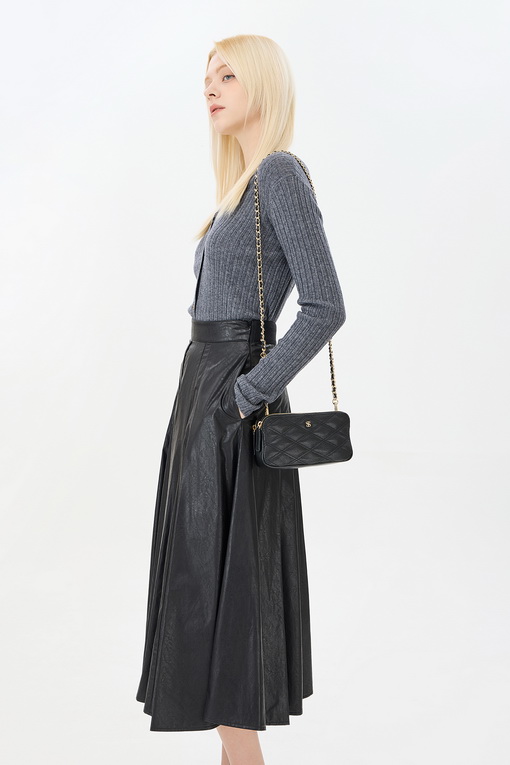 https://img.benettonmall.com/PARTS/KS/24F/SAKC13441CG_MB_D5.jpg