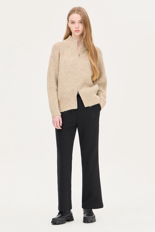 https://img.benettonmall.com/PARTS/KS/24F/SAKC32461BE_MB.jpg