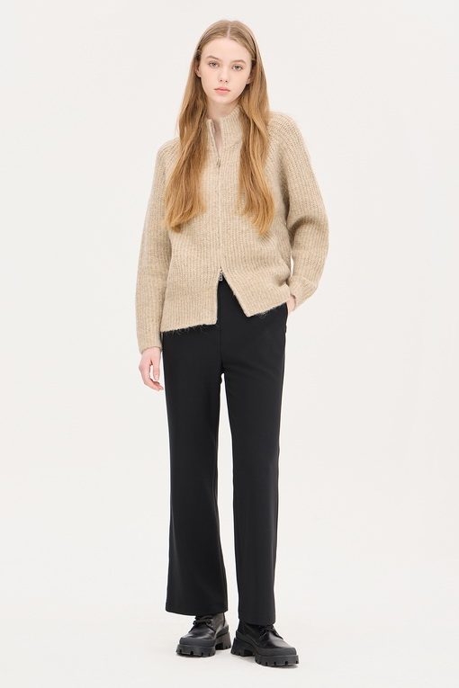 https://img.benettonmall.com/PARTS/KS/24F/SAKC32461BE_MB_D4.jpg