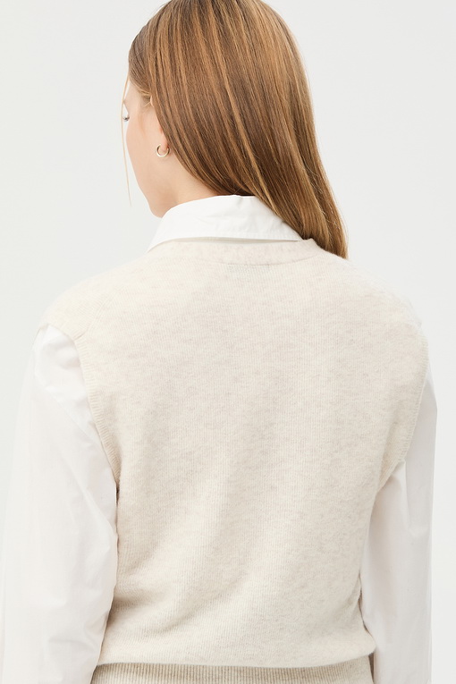 https://img.benettonmall.com/PARTS/KS/24F/SAKC39461OT_MB_D4.jpg
