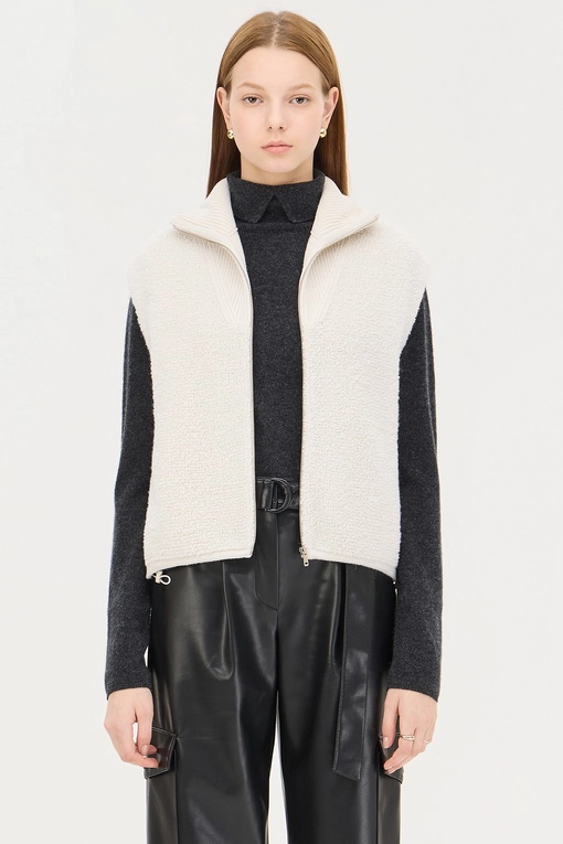 https://img.benettonmall.com/PARTS/KS/24F/SAKC40461LG_MB.jpg