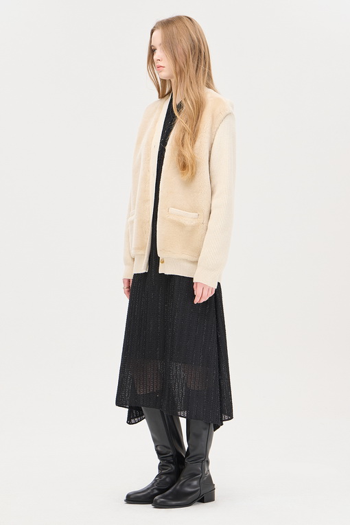 https://img.benettonmall.com/PARTS/KS/24F/SAKC44461BE_MB_D1.jpg
