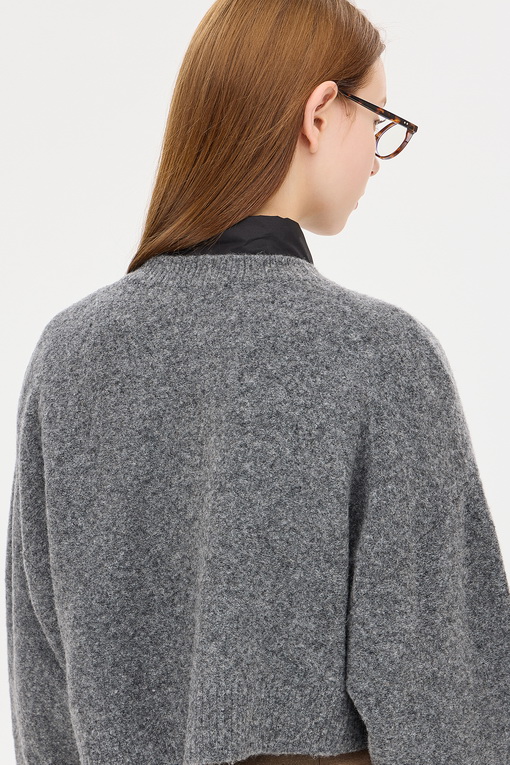 https://img.benettonmall.com/PARTS/KS/24F/SAKC47461CG_MB_D4.jpg