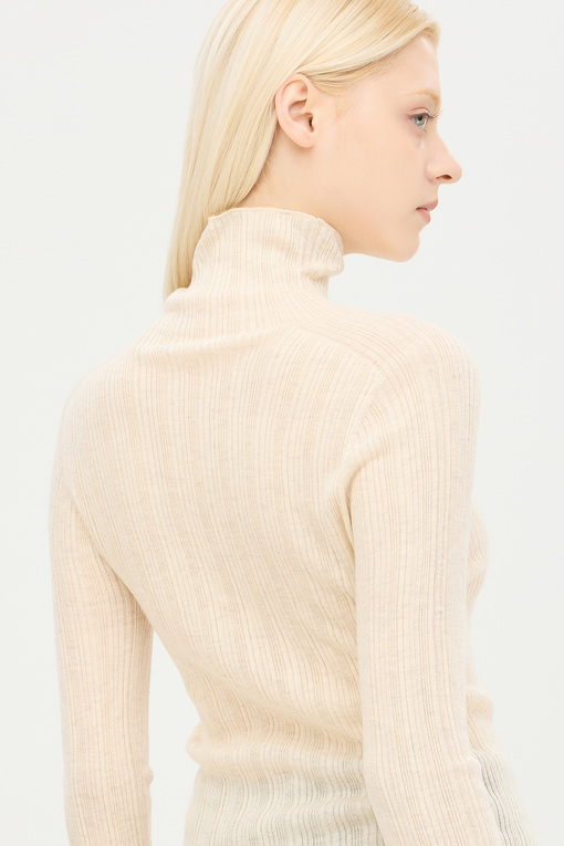https://img.benettonmall.com/PARTS/KS/24F/SAKP39461IV_MB_D4.jpg