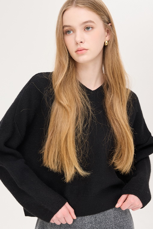 https://img.benettonmall.com/PARTS/KS/24F/SAKP46461BK_MB_D4.jpg
