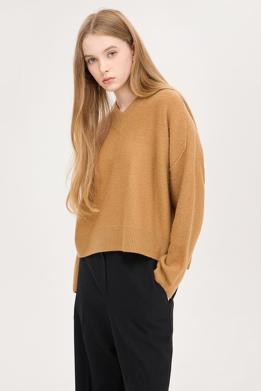 https://img.benettonmall.com/PARTS/KS/24F/SAKP46461CA_MB_D2.jpg