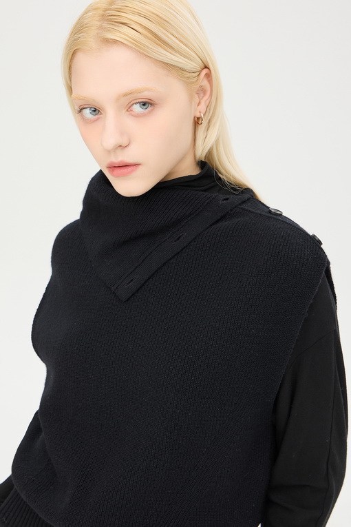 https://img.benettonmall.com/PARTS/KS/24F/SAKP55461BK_MB_D3.jpg