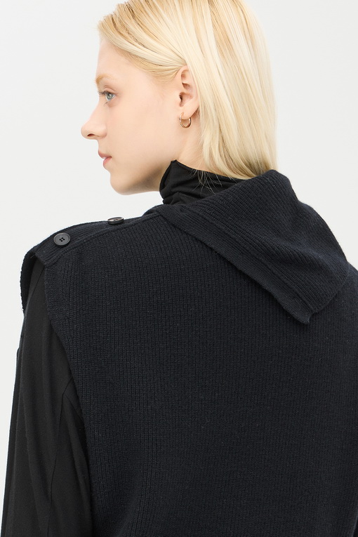 https://img.benettonmall.com/PARTS/KS/24F/SAKP55461BK_MB_D4.jpg