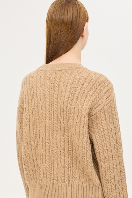 https://img.benettonmall.com/PARTS/KS/24F/SAKP66461CA_MB_D4.jpg