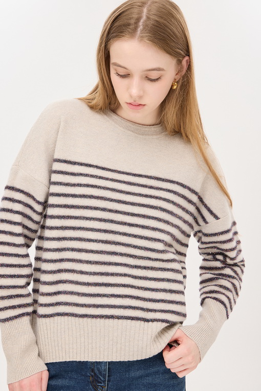 https://img.benettonmall.com/PARTS/KS/24F/SAKP67461ED_MB_D4.jpg