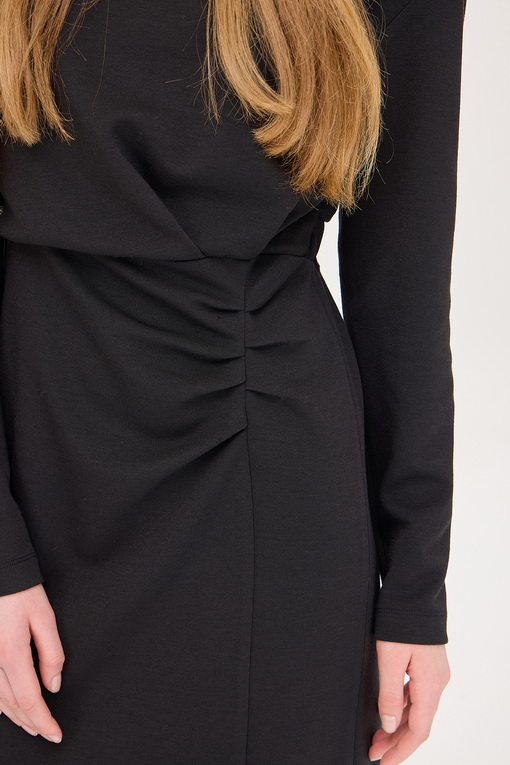 https://img.benettonmall.com/PARTS/KS/24F/SAOP34461BK_MB_D4.jpg