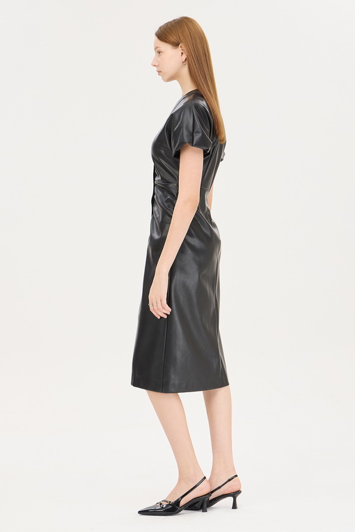 https://img.benettonmall.com/PARTS/KS/24F/SAOP39461BK_MB_D1.jpg