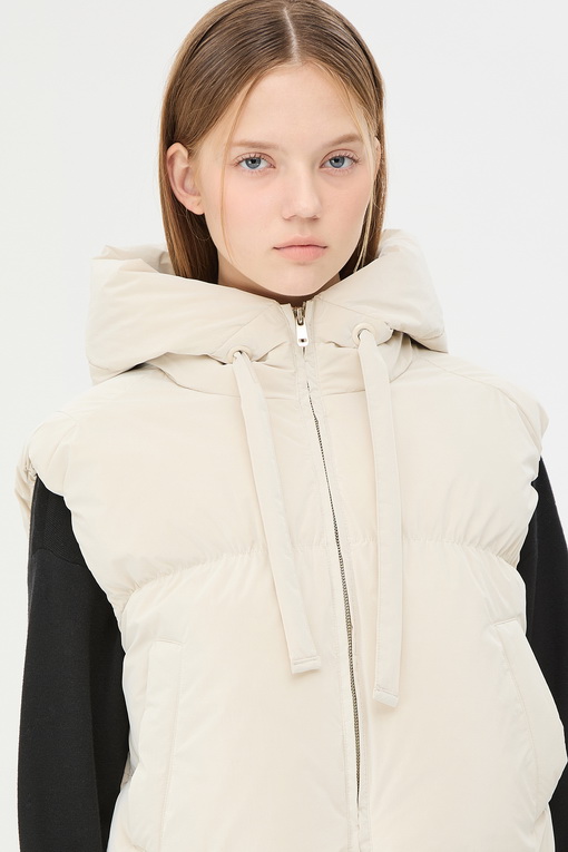 https://img.benettonmall.com/PARTS/KS/24F/SAPD36461BE_MB_D3.jpg