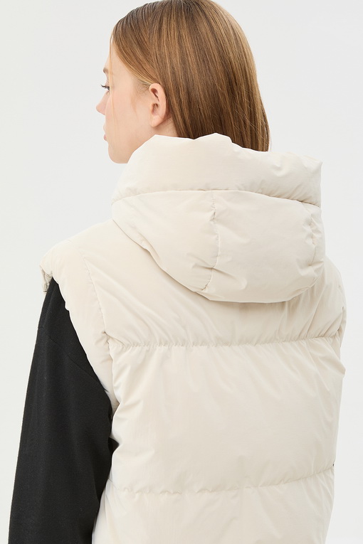 https://img.benettonmall.com/PARTS/KS/24F/SAPD36461BE_MB_D4.jpg